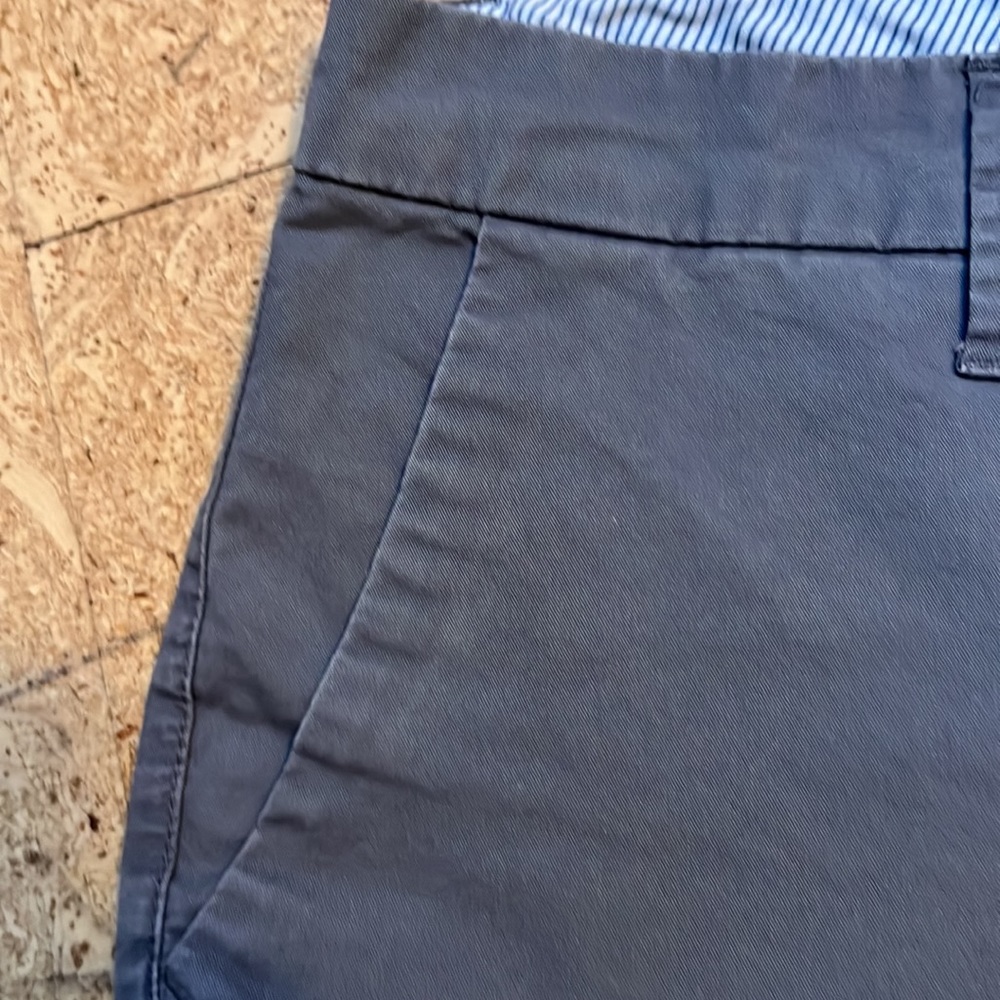 Old Navy Gray Everyday shorts size 12 - Picture 4 of 7